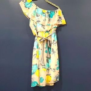 Size large dress Dress size large one shoulder floral